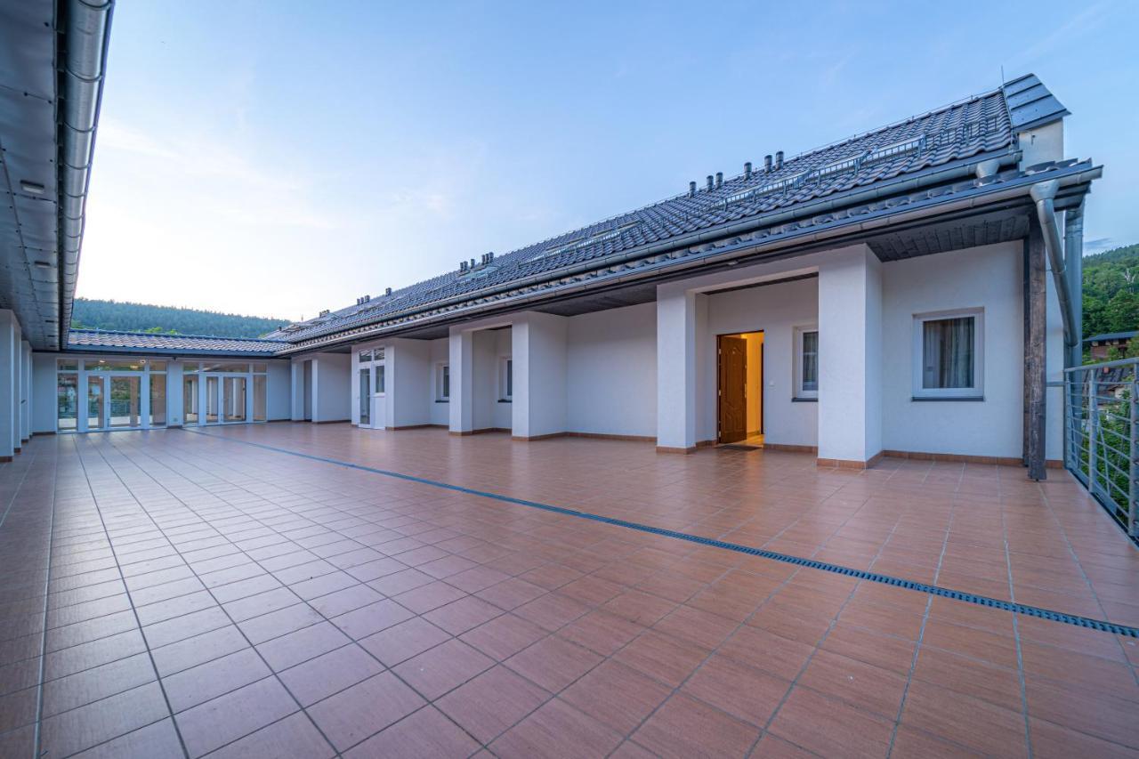 Apartament Rodzinny Plus Mountain Aparts Świeradów-Zdrój Buitenkant foto